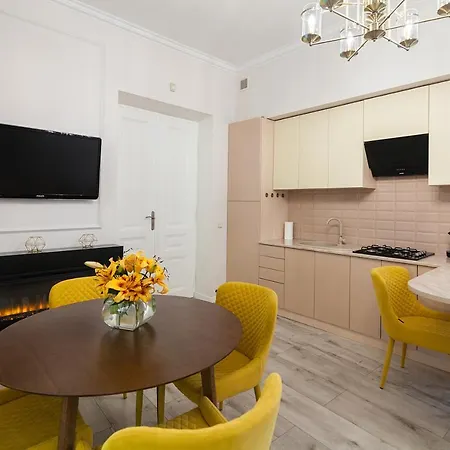 Avangard Deluxe Art דירה לבוב