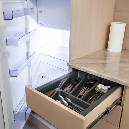 Avangard Deluxe Art Daire