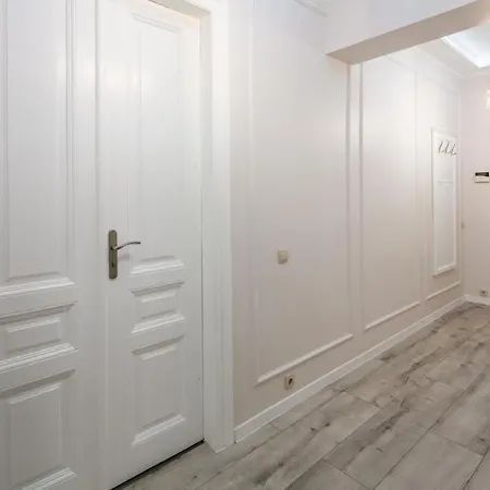 Avangard Deluxe Art Daire *