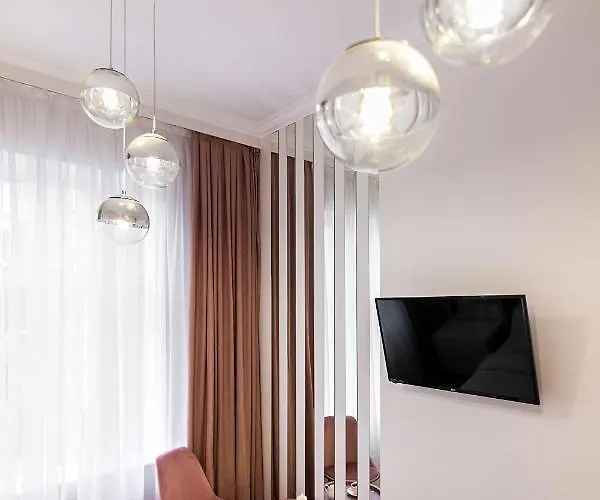 Avangard Deluxe Art Appartement *