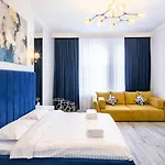 Avangard Deluxe Art Apartament *